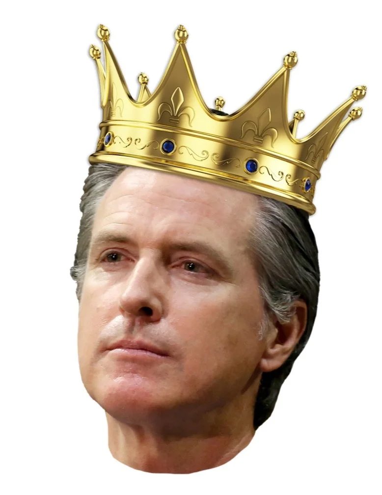 Michael67863032's tweet photo. @GavinNewsom King Newscum has spoken. Everyone bow! 🙇‍♂️ https://t.co/5nNPaiFeeR