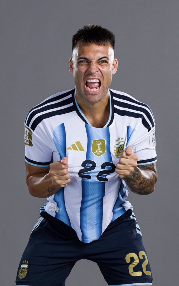 Ochoita tweet media