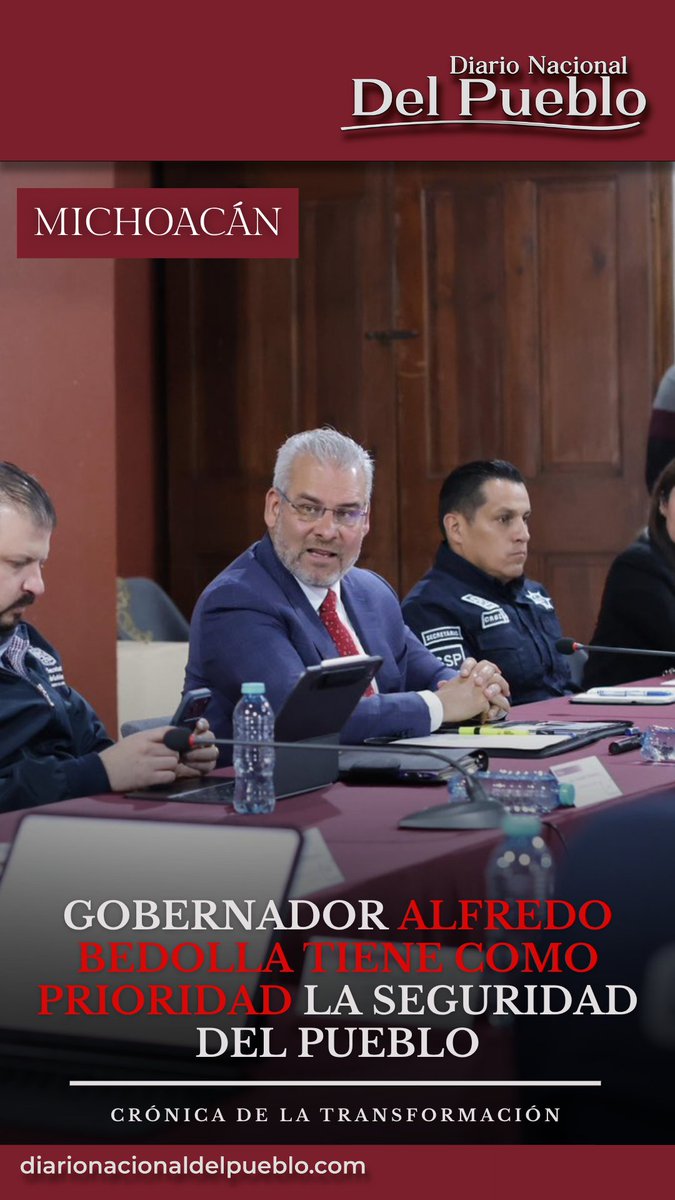 DiarioNDP's tweet photo. 🚔 ALFREDO BEDOLLA FORTALECE SU ESTRATEGIA DE SEGURIDAD PARA PROTEGER A LAS FAMILIAS

🛡️ @ARBedolla encabezó una reunión del Gabinete de Seguridad para fortalecer la coordinación institucional y mantener la paz en beneficio de las familias michoacanas. 
#CuartaTransformación
Toda la información aquí 👇
https://t.co/a9W7in7WxB