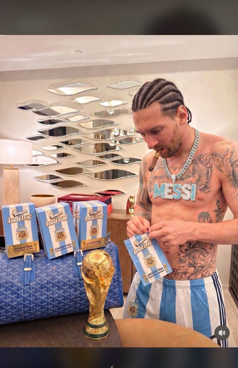 AndrewKunz7's tweet photo. Gather here if you're a Messi fan and drop your account, I want to buy 10k dinner for 10 Messi fan, I'm happy!! https://t.co/3eHFMHAuWF