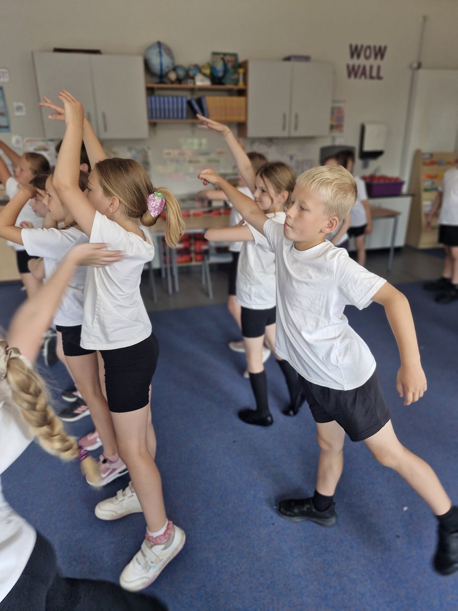 Year 3 tweet media