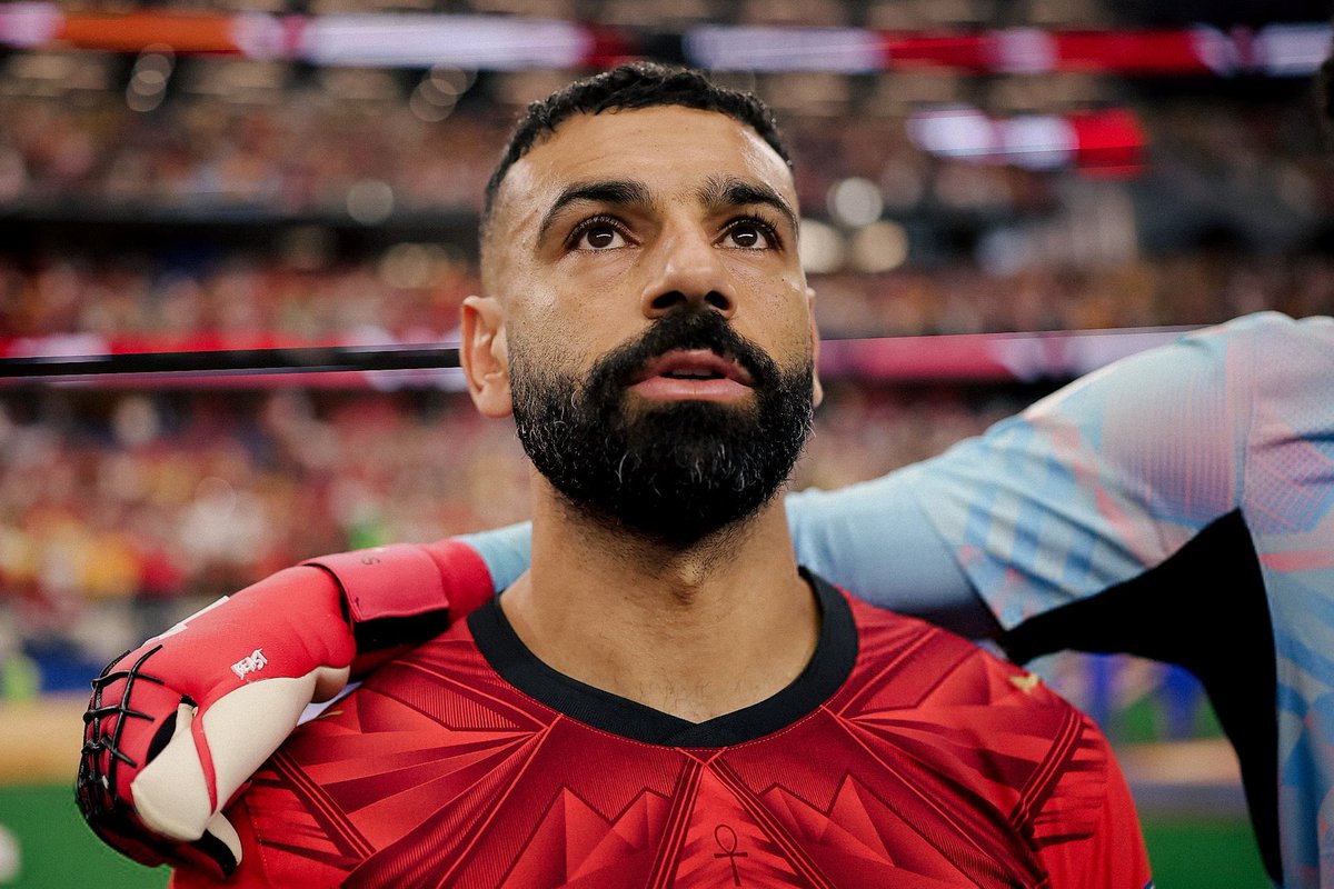 SalahUpdates's tweet photo. We are forever proud of you @MoSalah ❤️ https://t.co/C4MvSj98Dw