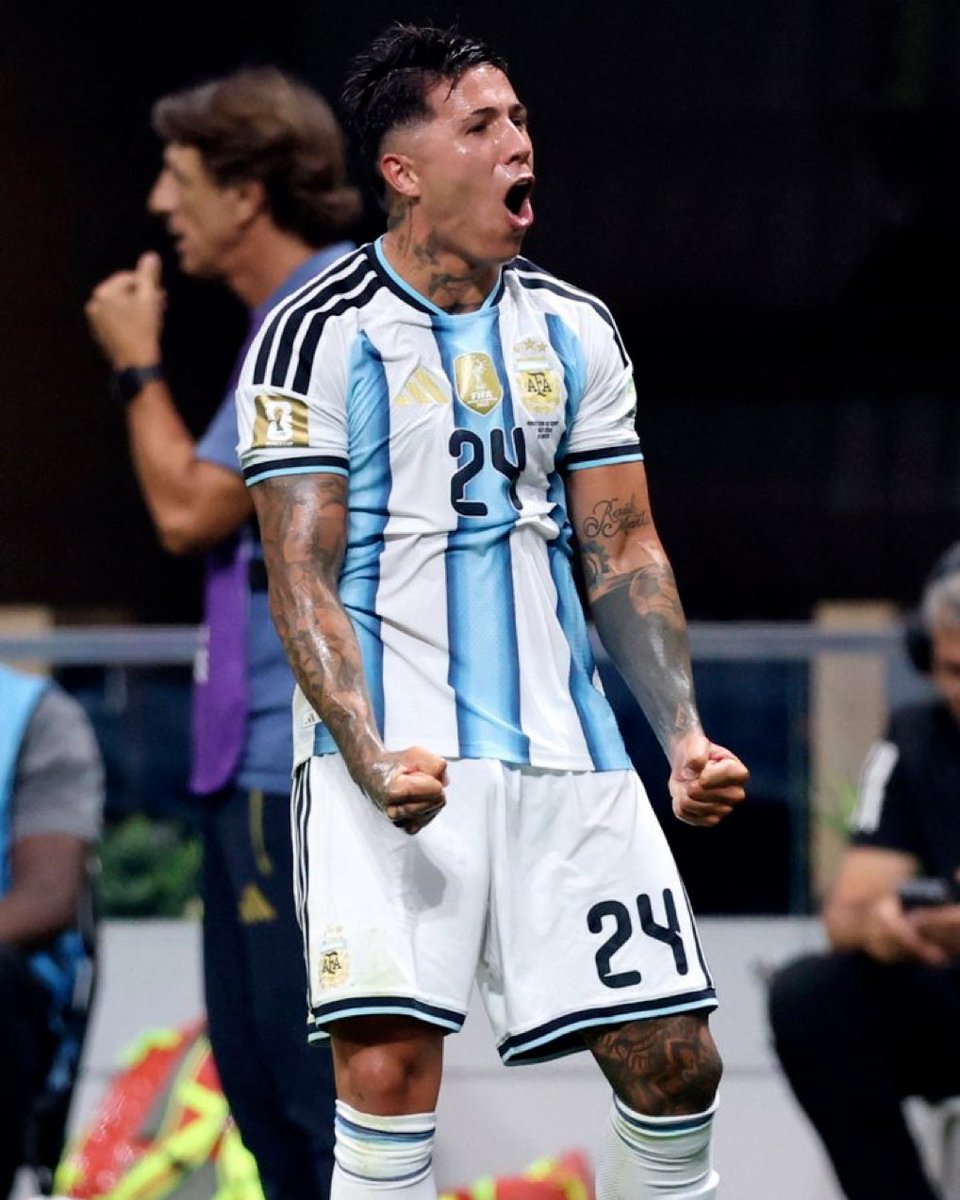 ARG4ARB's tweet photo. انزوووووووووو 💙💙💙🇦🇷 https://t.co/6yzpxl34DD
