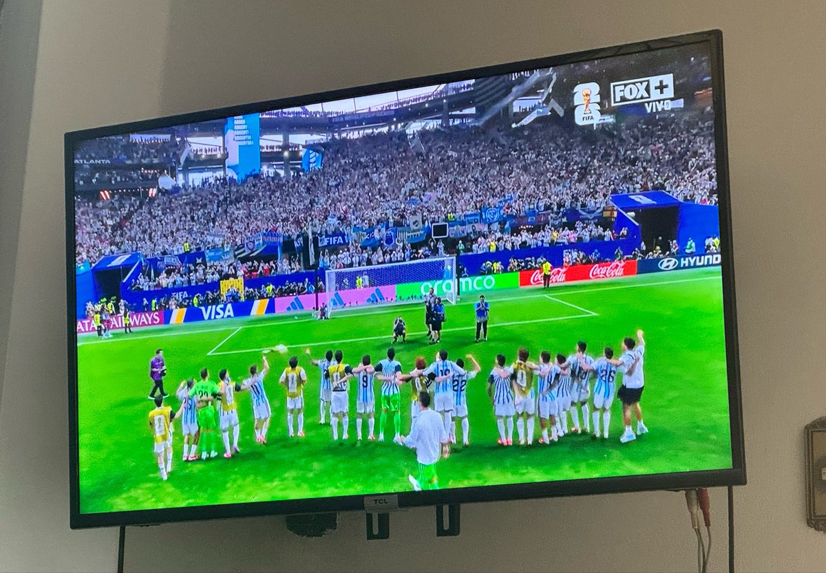 clau4u's tweet photo. Que nivel de partido… de infarto! ⚽️ https://t.co/YqseIeEQ0I