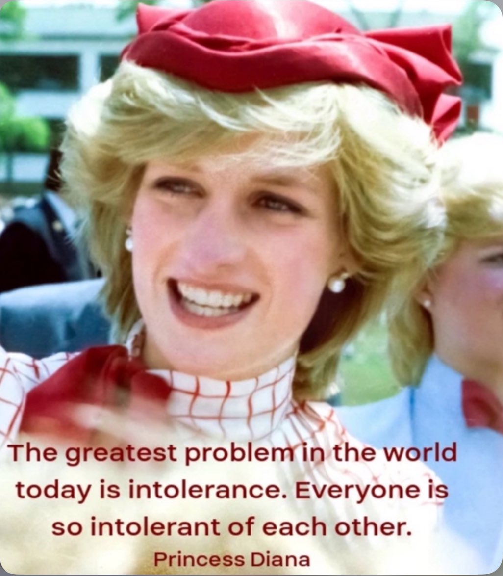 FaikeJstce's tweet photo. Y does it #sound like you r giving #up yr seat? WTH #all the faults this was a country of #hope_peace_
#morality under #Christianity. It’s now more like a #lawless place wth ppl who think they shd #LECTURE-JAIL ppl, & take #HumanRights they NVR
fought 4! #Will listen agn.
SAD https://t.co/qeXv8hHYKY
