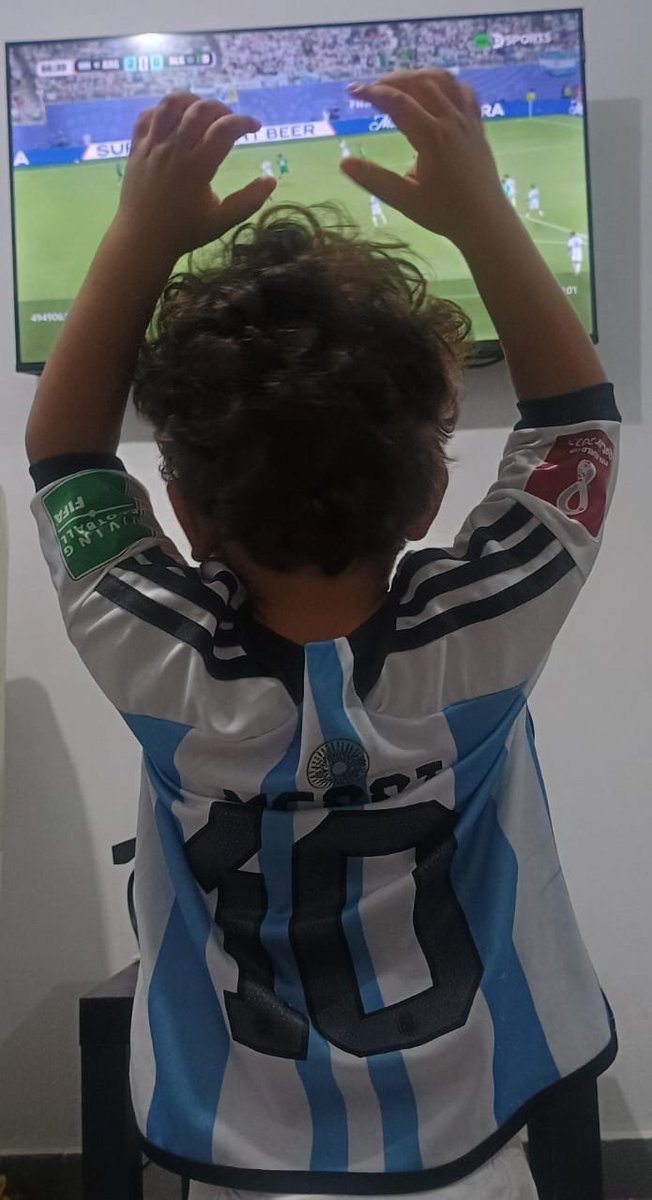 Mambru03's tweet photo. Se sufre... se disfruta!!!  Arrrgentina 3 - 2 Egipto gracias Messi. Gracias equipo! https://t.co/bB24Nnb6Kc