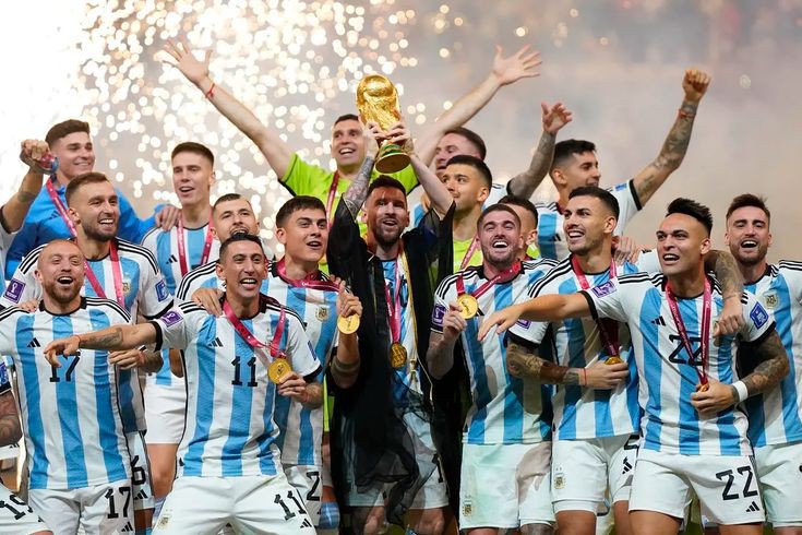 InglaValentin's tweet photo. @Kreizz0806 @traso94 Segui llorando nenaaa seguilo llorando, el penal lo erro y en gol de egipto hubo falta previa, ya esperabas que argentina y messi queden eliminados jajaja pobre de vos la verdad, tenes el orto lleno de leche de messi y argentina https://t.co/AzCuTsfiRp