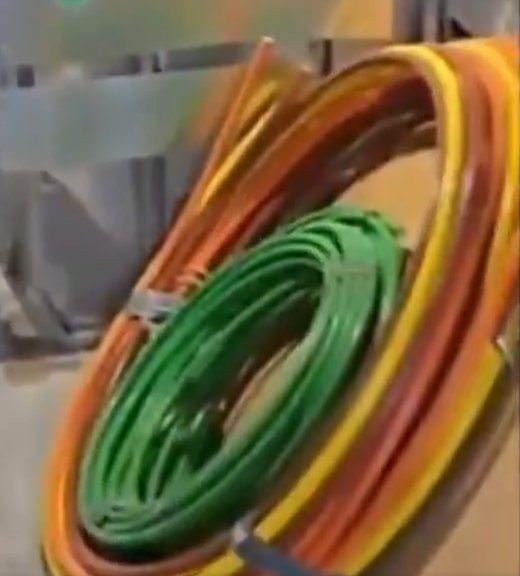 molson360's tweet photo. @FDNY From a video online, looks like plastic conduit not copper wire but still can get heavy on a reel https://t.co/S5vAunRbfM