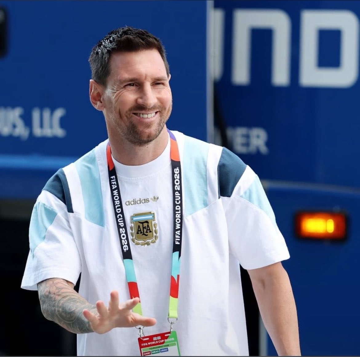 swimsmoke's tweet photo. never doubt the GOAT 🐐 https://t.co/8NZgM1iRPr
