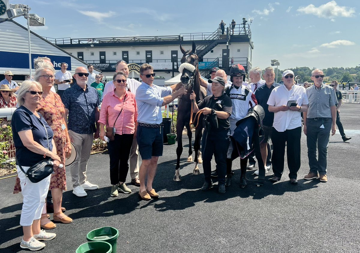 ValueRacingClub tweet picture