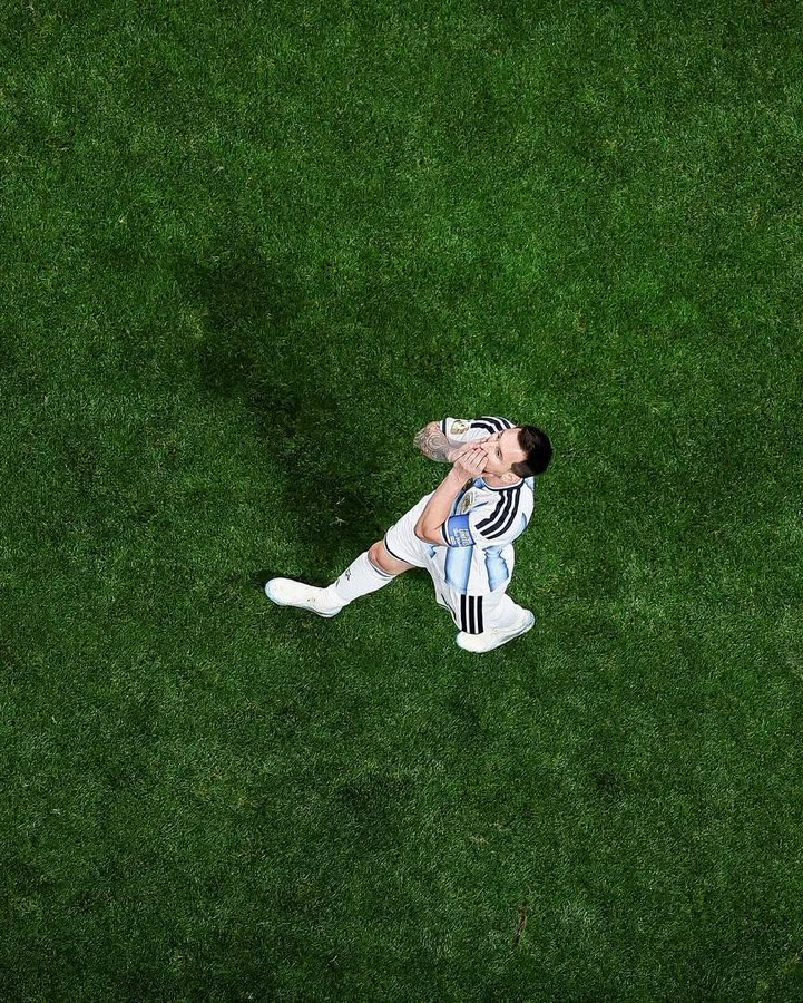 mvsrapp's tweet photo. 📊 As well as topping the all time scoring charts, Lionel Messi has now equalled the record for most assists ever at the World Cup 🎖️✨

🇦🇷 Lionel Messi - 9 📈
🇩🇪 Fritz Walter - 9
🇦🇷 Maradona - 8
🇩🇪 Uwe Seeler - 8
🇫🇷 Kopa - 8
🇧🇷 Pele - 8 https://t.co/QzAO0SJTYk