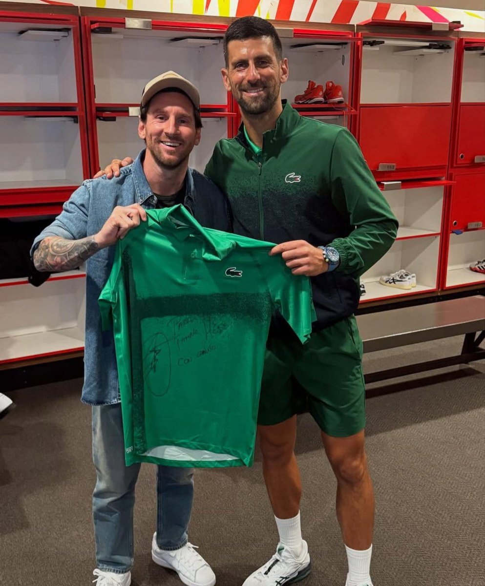 Tiempodetenis1's tweet photo. 🐐 https://t.co/ZkaWyDibLY