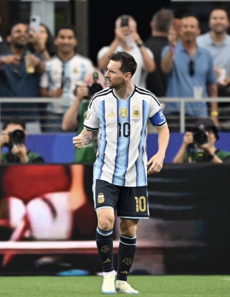 TheOrezziGuy's tweet photo. GREATEST OF ALL TIME 🥶🔥 https://t.co/8S0hIwAVcA
