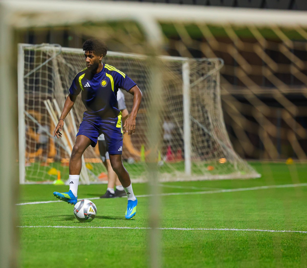 AlNassrFC's tweet photo. تدريـبٌ جديـد .. في مرحلة الإعـداد https://t.co/9k98T8rNKe