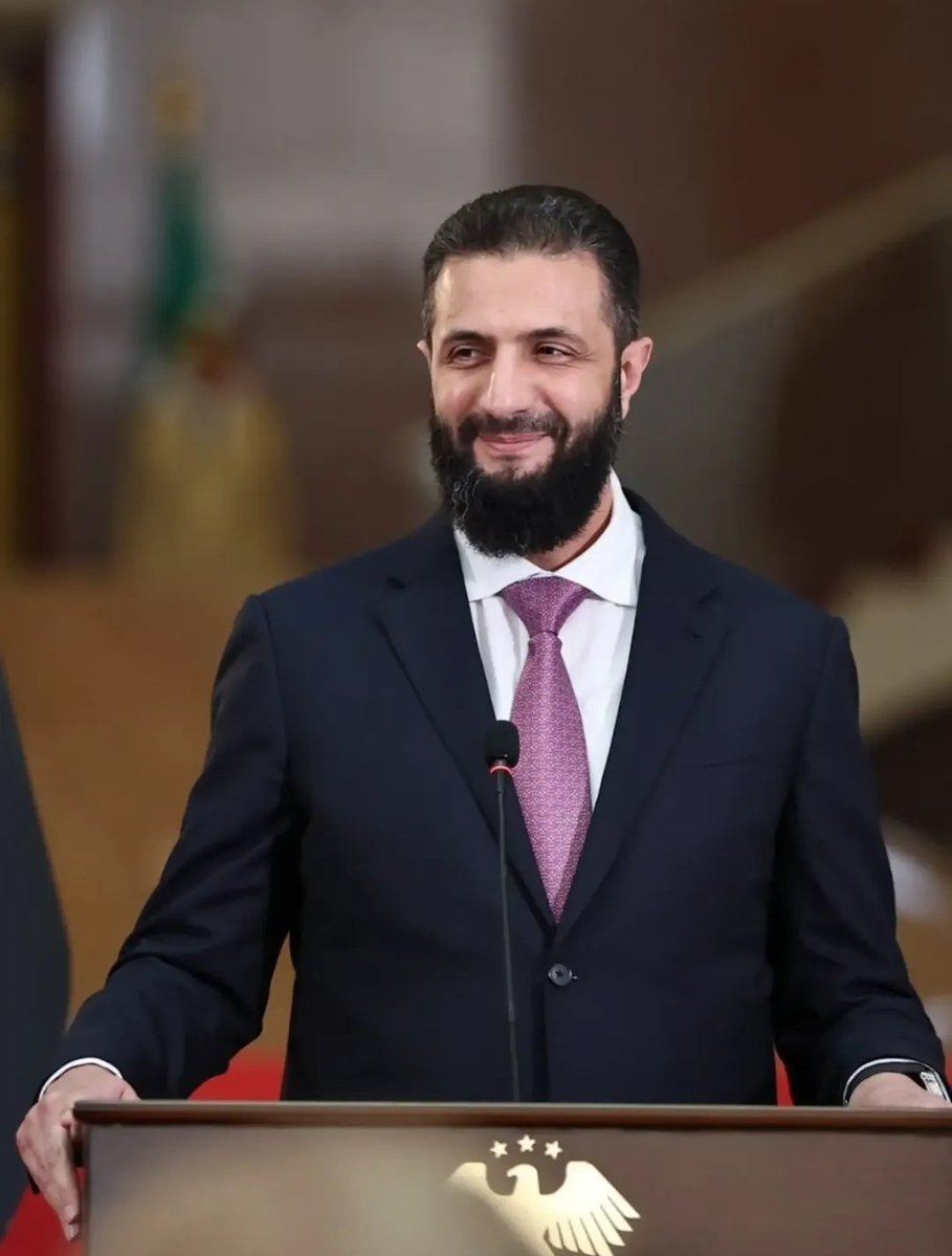Halid_Kutayni65's tweet photo. حيا الله ذا اللّحية الغانمة . https://t.co/hvBPvEKAZ2