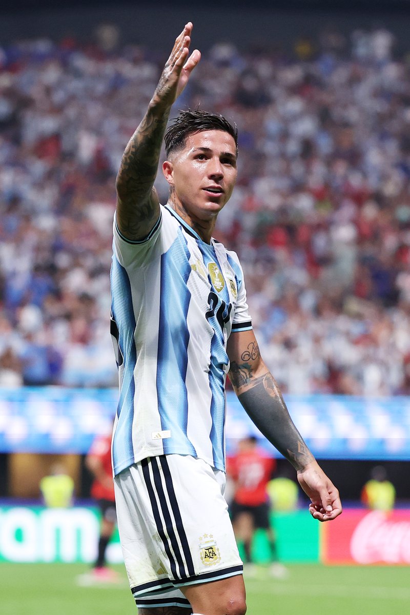 Argentina's tweet photo. 🏆 #FIFAWorldCup Enzo Fernández: "Venía anhelando el gol hace tres años. Tenemos un grupo fenomenal, que nunca se da por vencido". https://t.co/qOatSGTy1l