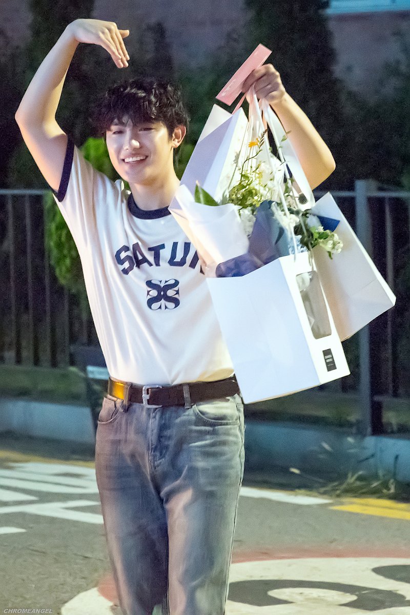 chrOme000angel's tweet photo. 260707
#이용수 #LeeYongSu #Mill #밀 #OnlyOneOf #온리원오브 #オンリーワンオブ https://t.co/C3G13qhoBf