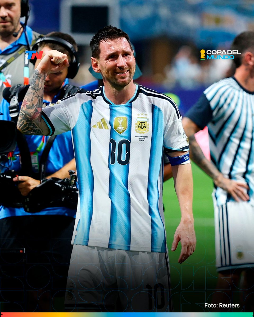 todonoticias's tweet photo. 🇦🇷GRACIAS LEO, GRACIAS SELECCIÓN, POR ESAS LÁGRIMAS, POR ESA GARRA DE PELEAR HASTA LA ÚLTIMA PELOTA Y JUGAR HASTA EL FINAL🇦🇷

ARGENTINA 3 EGIPTO 2

¡ESTAMOS EN CUARTOS! ¡VAMOS ARGENTINA!💪🏻 https://t.co/htmGOF2sLC