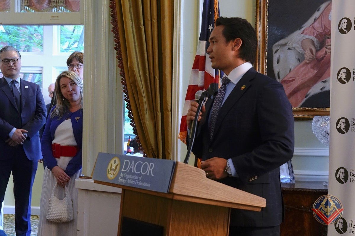 DCGrandLodge's tweet photo. The Grand Lodge of Washington, D.C. was proud to join the Freedom 250 Summer Celebration at DACOR Bacon House. Our Grand Master, Chetin Durak, spoke on Freemasonry, civic virtue, and the American experiment.

#Freemasonry #GrandLodgeDC #Freedom250 #America250 https://t.co/SZNNWXKETn