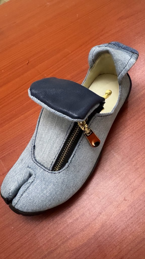 wavythecreator_'s tweet photo. made these from upcycled denim https://t.co/hTgssOxXKc