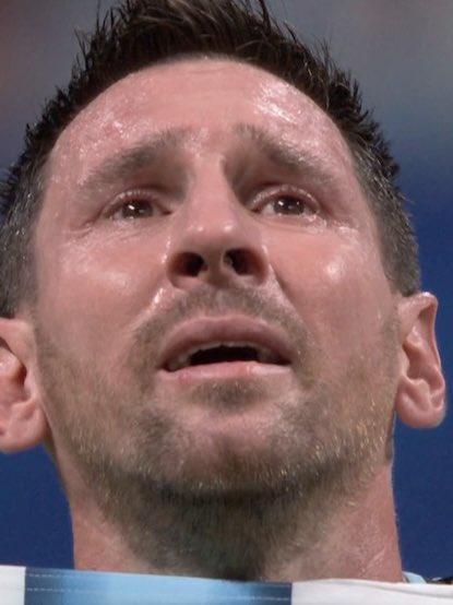 IbejohnFred's tweet photo. 🥺🇦🇷 Lionel Messi after the game. https://t.co/AETFmK5ex9
