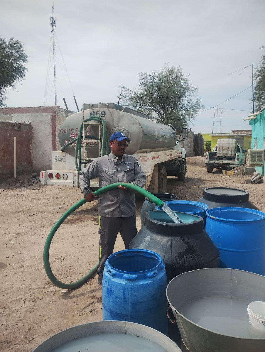 ConaguaOCCCNTE's tweet photo. La @ConaguaOCCCNTE en coordinación con #SIMAS, entregó 50 mil litros de agua potable mediante pipas el día 06 de julio, en beneficio de 250 habitantes del municipio de Francisco I. Madero, Coahuila. #AccionesConagua https://t.co/oOjNRWHWAd