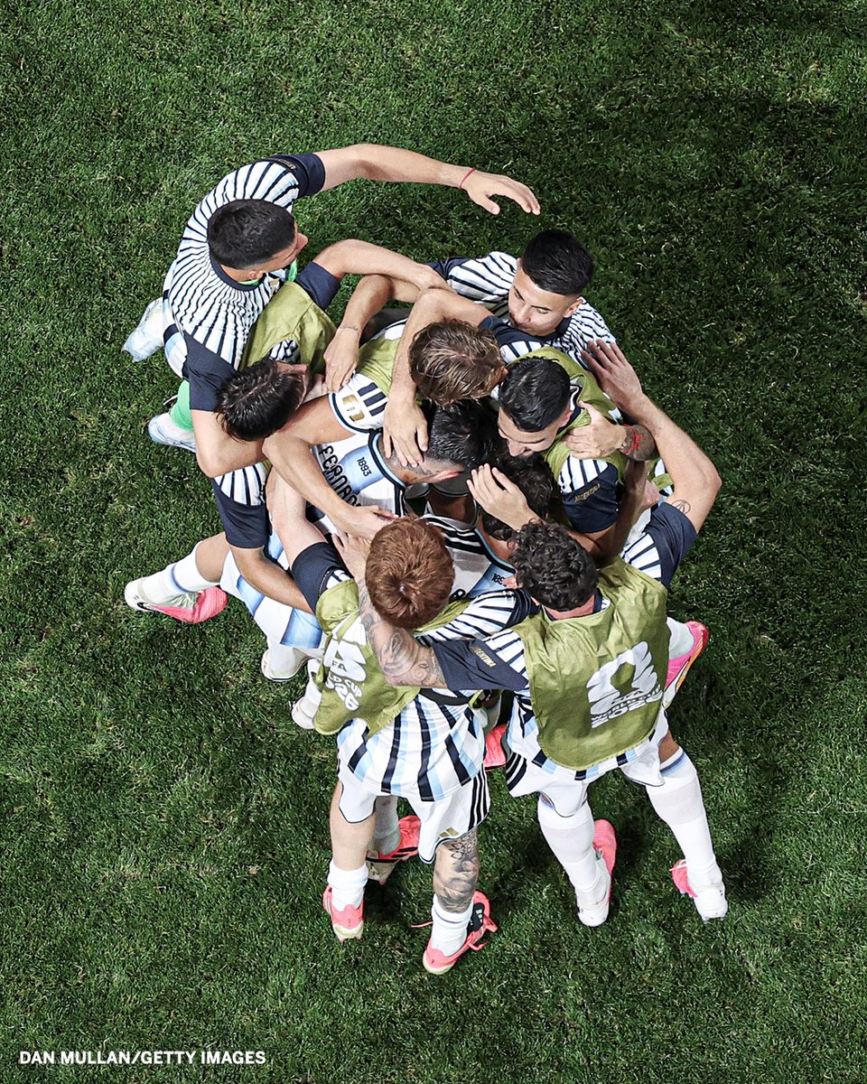 espn's tweet photo. Comeback complete 🇦🇷 https://t.co/5MwvTQ0I7P