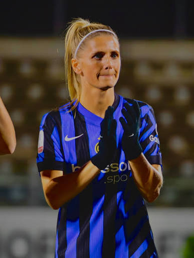 IamBerry29's tweet photo. Mercato @OfficialSSLazio Women: non solo #Masu e #Sciabica. Nel mirino del DS Pinzani c'è anche la neozelandese Katie #Bowen reduce dalla buona esperienza con la maglia dell'@Inter_Women 
#calciomercatodonne https://t.co/NwiTQmQAwp