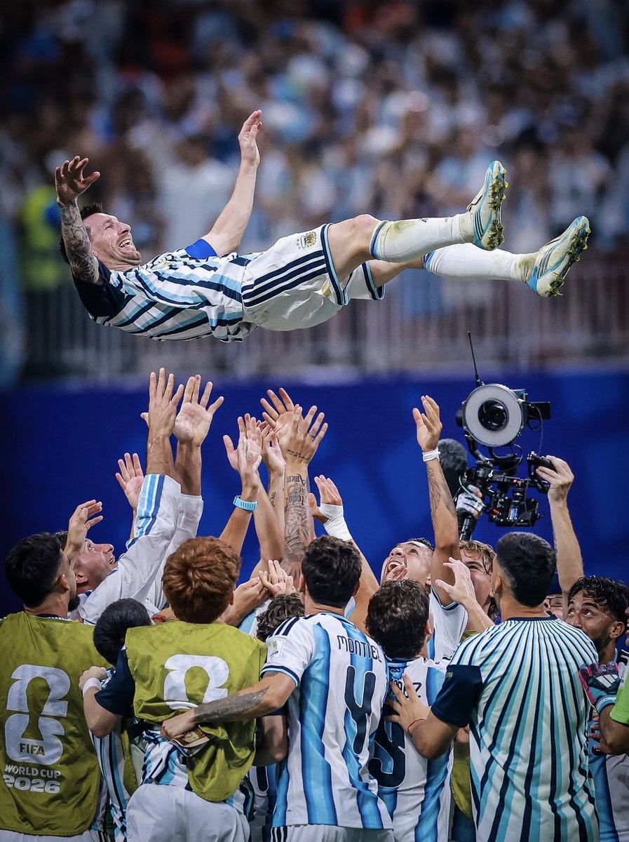 OMGKWT's tweet photo. That’s GOAT. https://t.co/PXKc44ZTmn