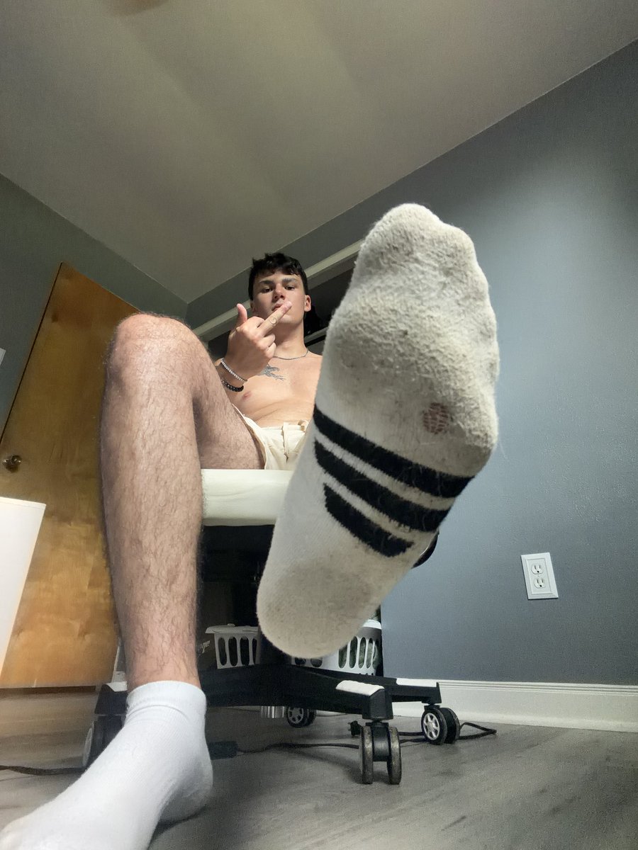 Master_Gabe13's tweet photo. be a good wallet and send to your master
#alphamale #cashmaster #feetworshi̇p #youngalpha #findomsub #findom #cashking #teen #findomdrain https://t.co/dGB5ViwOcy