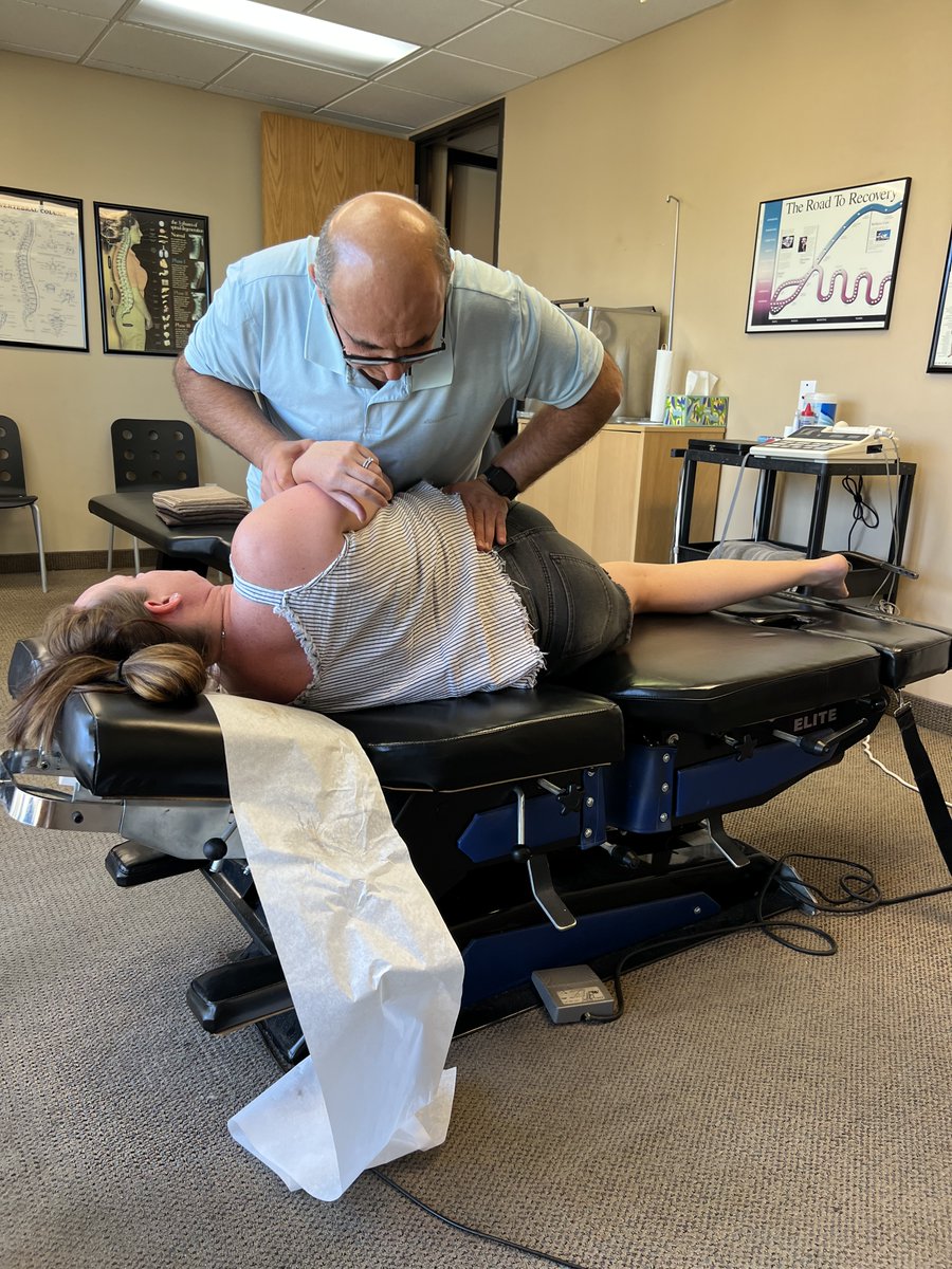 BettrHealthSol1's tweet photo. Chiropractors diagnose and correct biomechanical disturbances and nervous system blockages. These impairments or blockages often create irritating symptoms such as inflammation, tension, pain, numbness, muscle spasms and joint mobility restrictions, all have an impact on the body https://t.co/xE1vktaGbz