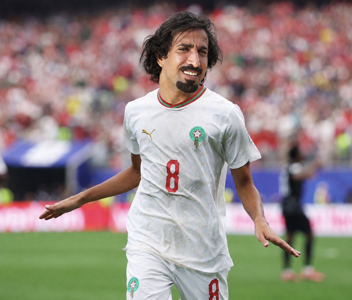 _tvict's tweet photo. @ALAHLI_PLUS @ith3sham والنصر بياخذ مناحي https://t.co/Py4FwTiAAk