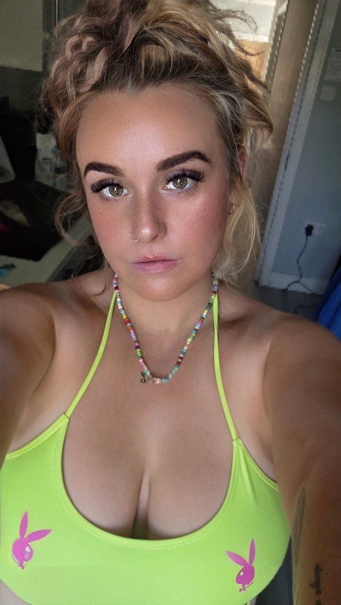 Belle Reynolds tweet media