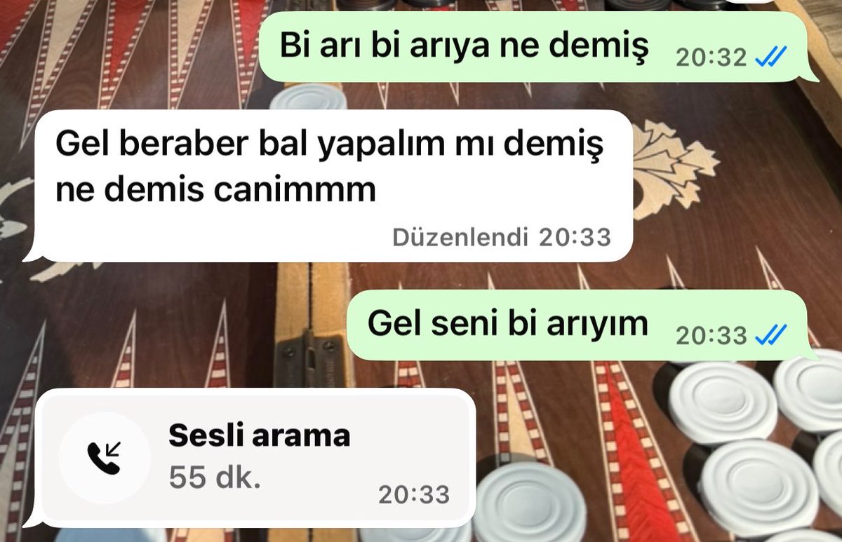 elsaprenss's tweet photo. Akıllı çocuğu severim zeki çocuğa aşığım https://t.co/w8d494Bv70