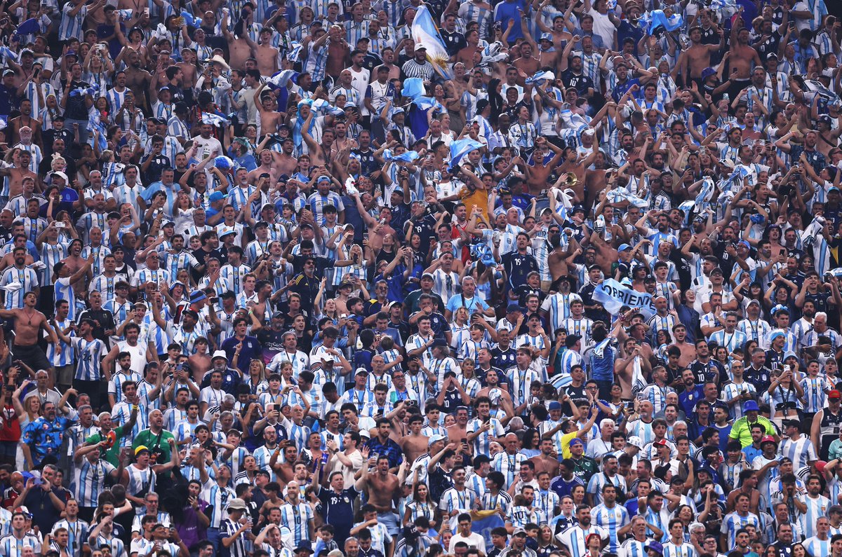 FIFAcom's tweet photo. Argentina are through to the @FIFAWorldCup quarter-finals as Enzo Fernandez scores the 3,000th goal in FIFA World Cup history 👏🇦🇷 https://t.co/gKg0tafSMr