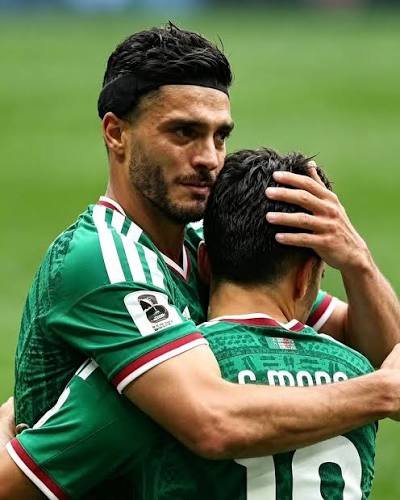 DiperRP's tweet photo. @MunozFran97 @InvictosSomos Marron. Llora, asi nos gusta. https://t.co/EAfoVzCvGO