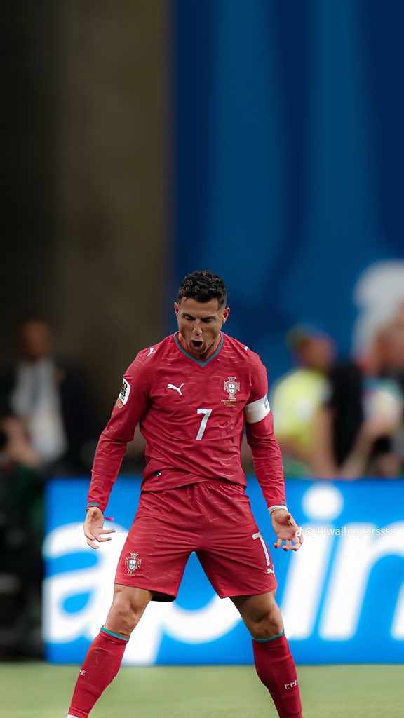 lilvli249's tweet photo. الدون كريستيانو رونالدو دي ستيفانو اكبر ملهم للأجيال في كورة القدم و غيرها انا كنت من الناس الحبت الكورة بسبب اللاعب ده و سبب في تشجيعي لريال مدريد مت بداية مسيرتو  ما بخل عل اي نادي لعب فيه و قدم افضل ما عنده
#ثريد https://t.co/CDYkkdSEqP