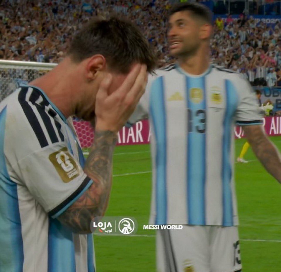 harryfcb21's tweet photo. 🗣️ Cristian Romero: “I looked at Leo after the final whistle and saw tears in his eyes again. That’s when you realize the World Cup never loses its value, even when you’ve already won it.” https://t.co/jSLGC7Rgpq