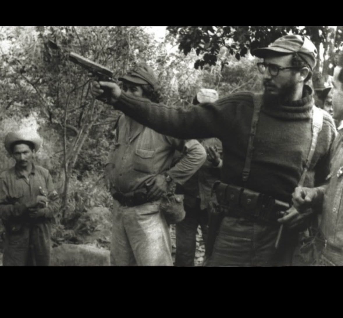 emma_unofficial's tweet photo. Legit thought these pics of young Castro were @hasanthehun at first. He’s dressed! https://t.co/m0oio2DPji