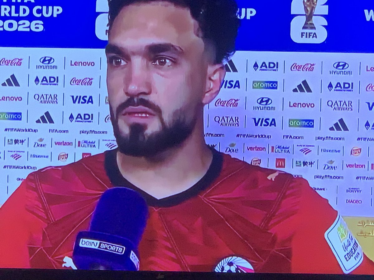 iahmedsalih's tweet photo. زيكو و الدموع منهمره :
بنعتذر للجماهير ولكن العالم بالكامل الجميع شاهد ما حدث في الشوط الثاني ولا تعليق .. حاجات غريبه لا نفهم لماذا تم الغاء الهدف ؟ فانلات عكسيه ليس لها وجود ؟؟ العالم شاهد كيف سارت الامور في النهايه https://t.co/9zsdpBM9ld