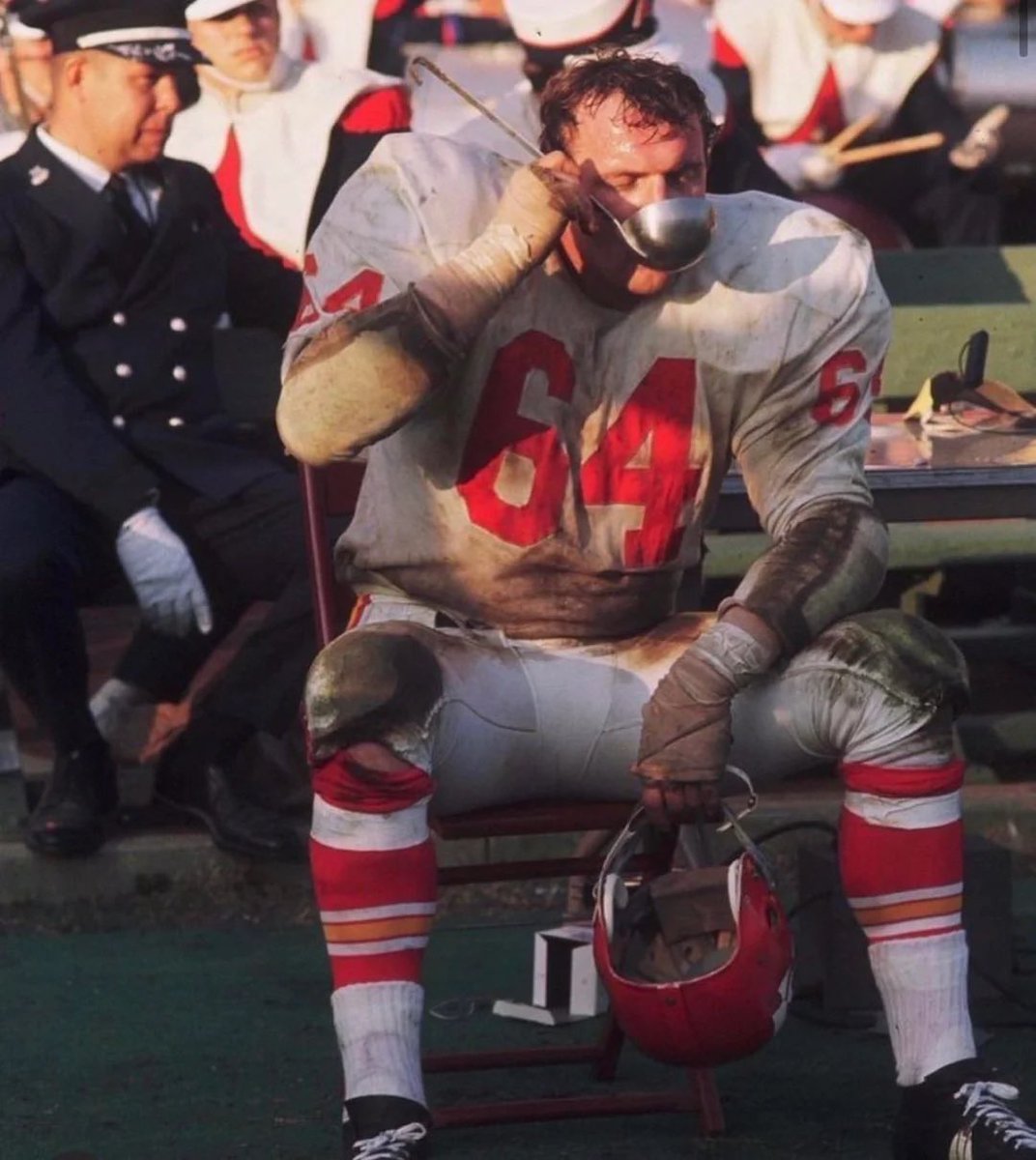 lexiosborne's tweet photo. We are Curt Merz days away from NFL kickoff! 🥄 #64days https://t.co/N8w0ZnKnQt