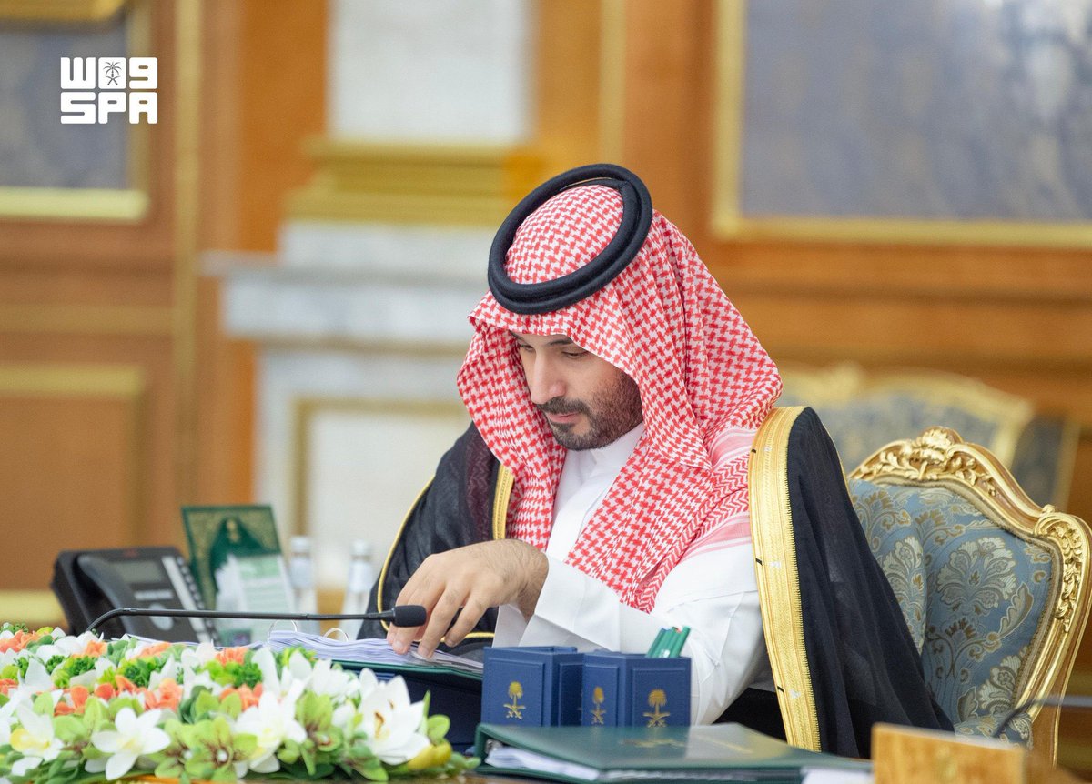 HRHMBNSALMAAN's tweet photo. سمو #ولي_العهد يرأس جلسة #مجلس_الوزراء في جدة.
https://t.co/jCEgcXmxCq https://t.co/IlVAxI028E