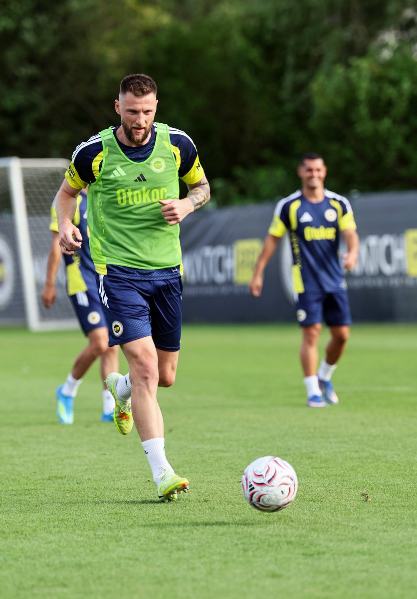 Fenerbahce's tweet photo. 📸 Günü çift antrenmanla tamamlıyoruz. https://t.co/gPstmi9MBr