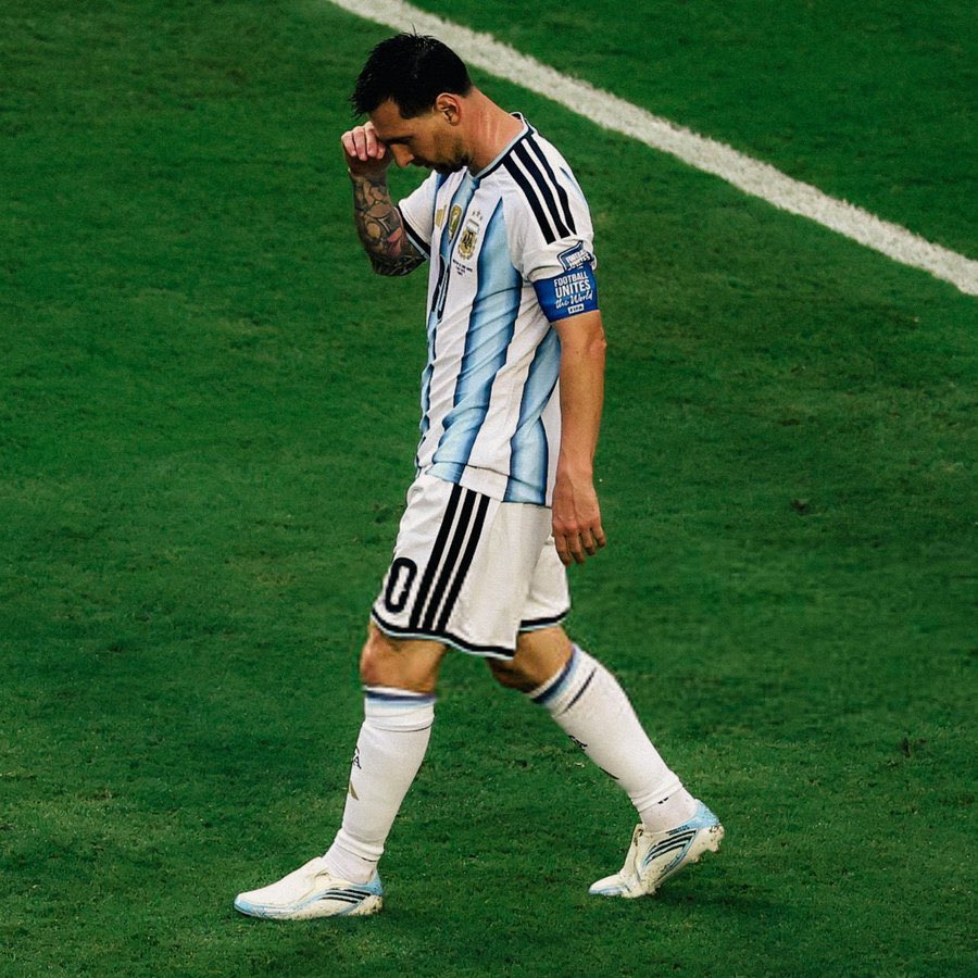TheJustMarvel's tweet photo. Normally, goat dey pass goat ooooo
 
Thank God Messi no score that penalty If not, some people for don pollute this TL with unnecessary noise……. https://t.co/lWgV3QHzaQ