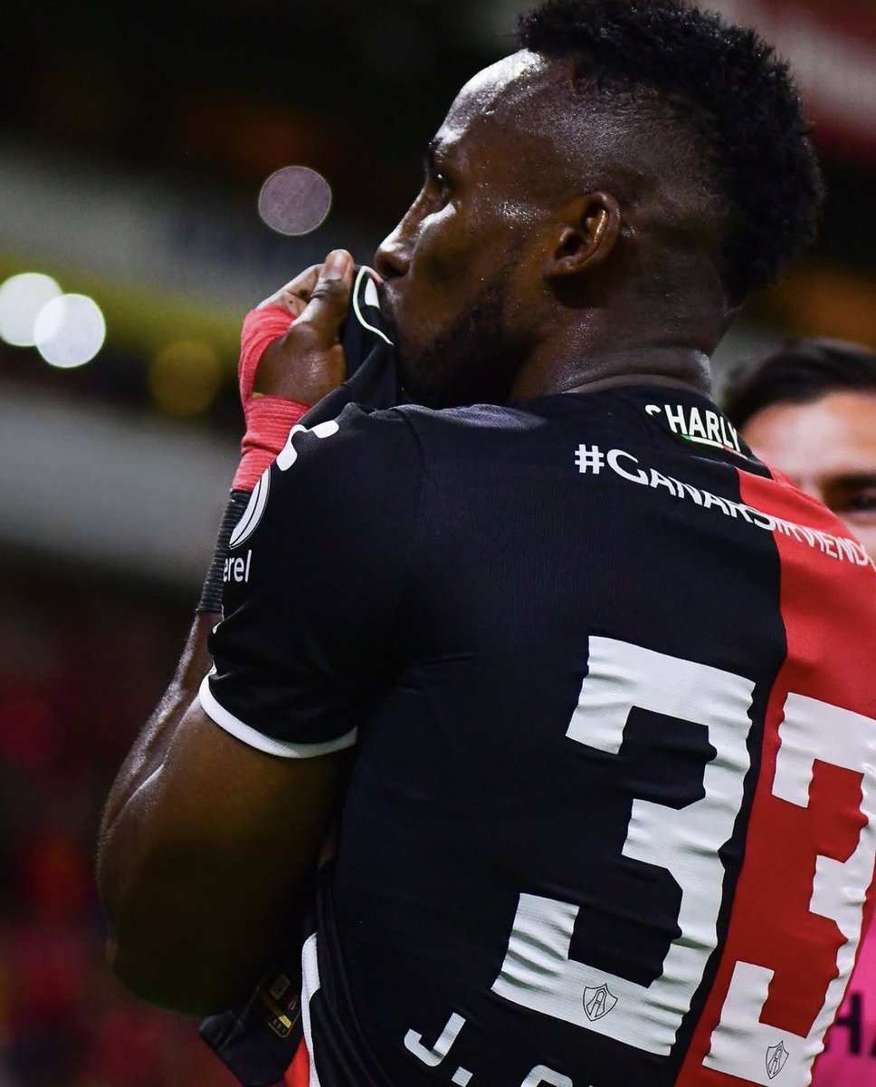 darvelly_'s tweet photo. @AtlasFC Ojalá que como se ve, sea igual de verguero que mi @julian_quiones3 🖤❤️🐆. https://t.co/If8gGmkDlc