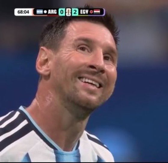 GBarca_'s tweet photo. You know it’s about to be a long night for the opposition when Messi starts smiling. https://t.co/HUNajbfOiB