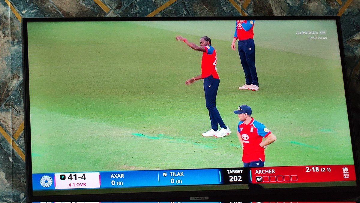 rants_for_free's tweet photo. Aaj India m apn Sab time pr sone waale hai
Team India ko logo k sleep cycle ki parwah hai 🫡
#indvseng https://t.co/nW5UXpUp0o