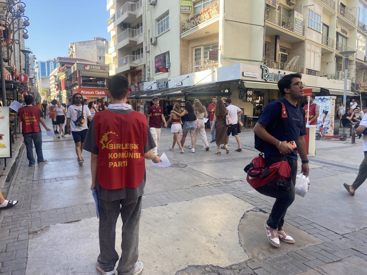 BKP_Sosyal's tweet photo. 📍İzmir Alsancak https://t.co/mhwVSbEzaG