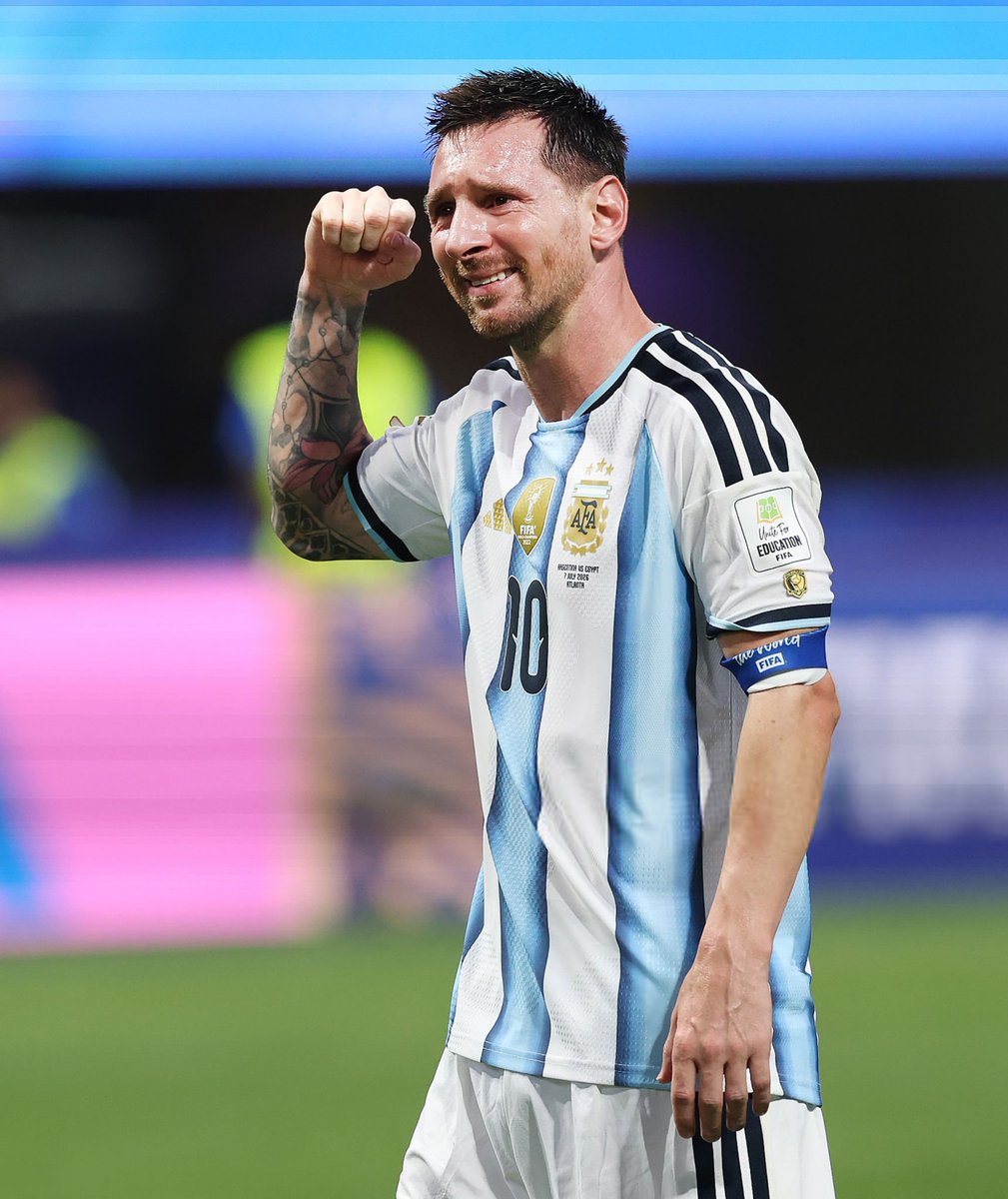 lnstantFoot's tweet photo. 🚨🚨 MOSTAFA ZIKO CRIE AU VOL APRÈS LA VICTOIRE DE L'ARGENTINE !!!! 🇪🇬😱

"Félicitations à l'Argentine pour la Coupe du Monde. 

CE MONDIAL A ÉTÉ TRUQUÉ, ILS N'ONT PAS BESOIN DE CELA ! 

Je félicite l'Argentine et L'ARBITRE pour leur victoire !"

(Flash-Interview) https://t.co/czmczlg2dP