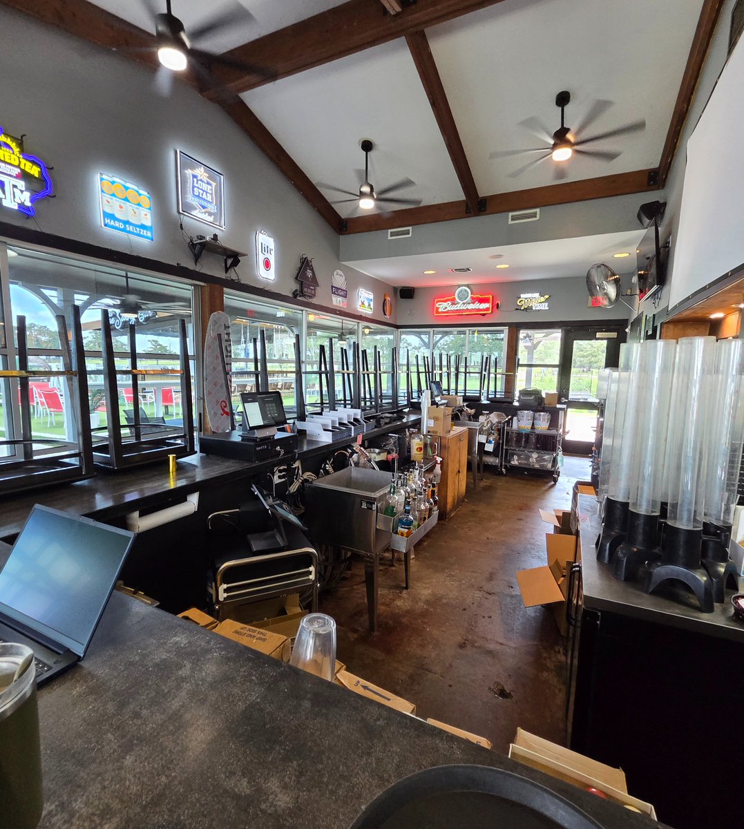 RJ_Shift4's tweet photo. CADILLAC RANCH BAR &amp; GRILL were happy to make the change, and hit the ground running with the @Shift4 Shift4Dine system. They immediately took charge and figured out most everything before training and live day. https://t.co/6I7x7r5ryy
